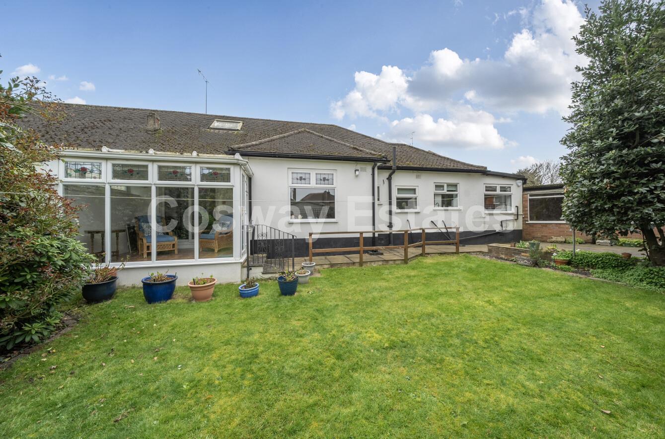 Copthall Gardens, Mill Hill, NW7, London